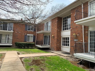 430 Fox Hills Dr N Unit A-4, Bloomfield Hills, MI 48304