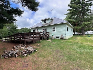 8501 River Rd, Suring, WI 54174