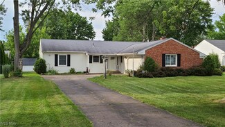 177 Buckingham Dr, Elyria, OH 44035