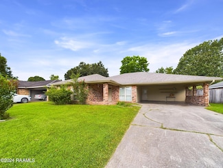 410 Elmwood Dr, Lafayette, LA 70503