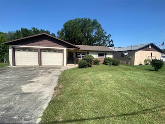 12314 Virginia Dr, Leesburg, FL 34788