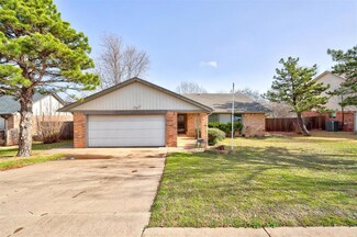 1108 Bank Side Cir, Edmond, OK 73012