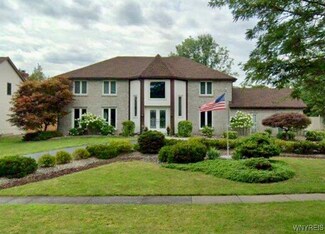 117 Foxhunt Ln, East Amherst, NY 14051