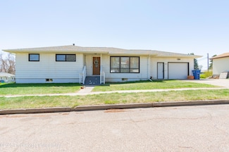 301 5th St NW, Beulah, ND 58523