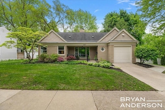 2120 Englewood Dr SE, Grand Rapids, MI 49506
