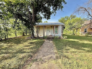 1016 SE 3rd St, Mineral Wells, TX 76067