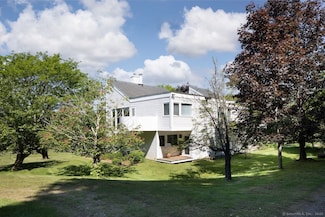 52 Cooper Hill Rd, Salisbury, CT 06068