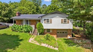 5777 Poovey Dr, Granite Falls, NC 28630