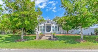 17333 Peacock Rd, Whiteville, NC 28472