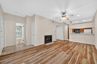 8055 Cambridge St Unit 89, Houston, TX 77054