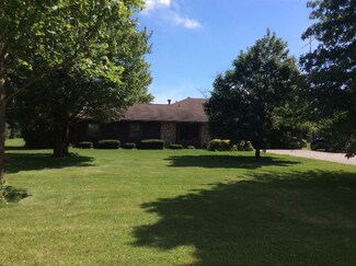 9120 W 400 N, Earl Park, IN 47942