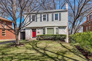 7205 Forsyth Blvd, Saint Louis, MO 63105