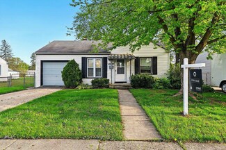 17964 Delaware St, Roseville, MI 48066