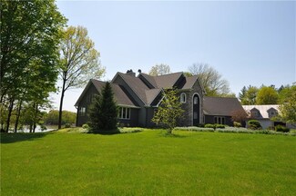 36 Point Ln, Arcadia, IN 46030