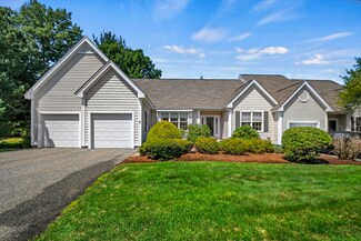 7 Highland Rd, Westford, MA 01886