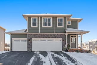 1886 Aloha Ave, Shakopee, MN 55379