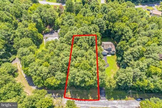 000 Dragoon Dr, Montross, VA 22520