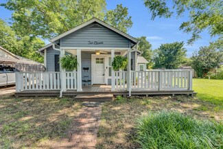211 Walnut St, Lancaster, TX 75146