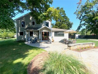 1665 Easton Rd, Hellertown, PA 18055