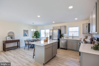 912 Genine Dr, Glen Burnie, MD 21060
