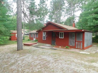208 E 14th St, Mio, MI 48647
