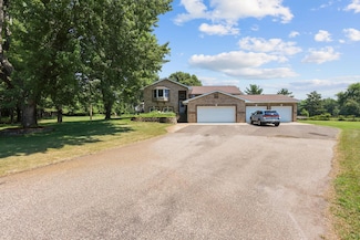 755 134th Ln NE, Andover, MN 55304