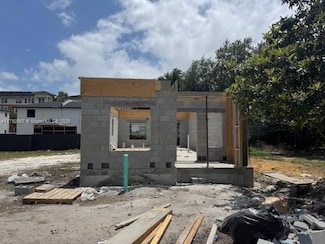 2778 NW 44th St, Miami, FL 33142