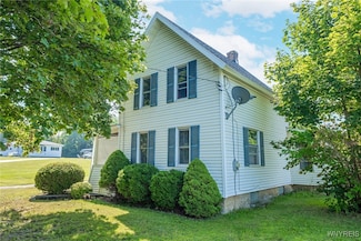 8550 E Main Rd, Le Roy, NY 14482