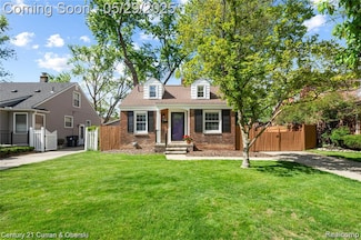 1392 Dorothea Rd, Berkley, MI 48072