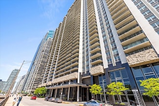 400 E Randolph St Unit 2530, Chicago, IL 60601