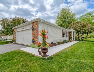 13706 S Magnolia Dr, Plainfield, IL 60544