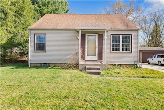 2332 Candell Ave SW, Massillon, OH 44646