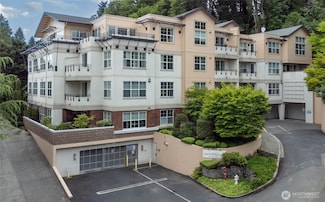 7549 SE 29th St Unit 301, Mercer Island, WA 98040