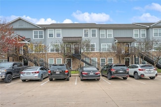1725 Harvey Mitchell Pkwy S, College Station, TX 77840