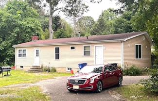179 Maple Ave, Island Heights, NJ 08732