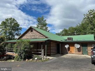 581 Old Limekiln Ln, Newport, PA 17074