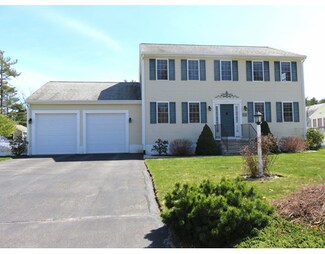 8 Lynne Rd, Wareham, MA 02571