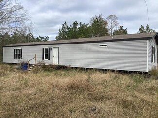 395 Pineview Dr W, Buna, TX 77612