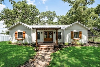111 Adams Row, Streetman, TX 75859