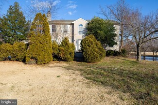 78 W Tomlin Station Rd, Mickleton, NJ 08056