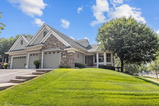 7021 Waterstone Ln, Woodbury, MN 55125