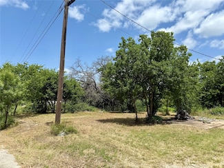 543 E Crews St, Hamilton, TX 76531