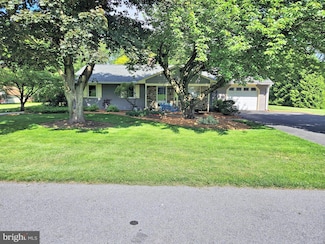 1287 Christine Ave, Manheim, PA 17545