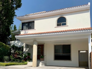 91 San Juan, Olney, IL 62450