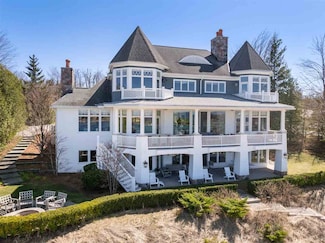 4480 Vista Dr, Petoskey, MI 49770