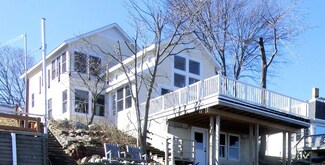 102 King Philip Ave, Bristol, RI 02809