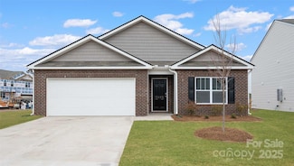 1135 Foxberry Ln, Maiden, NC 28650