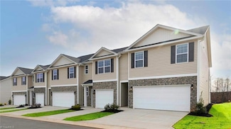 1409 Maltese Ln, Greensboro, NC 27405