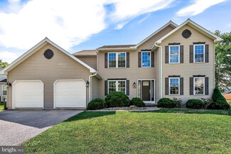 102 Holly Rd, Orwigsburg, PA 17961