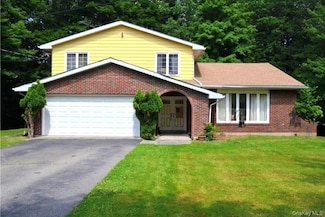 180 Post Hill Rd, Mountain Dale, NY 12763